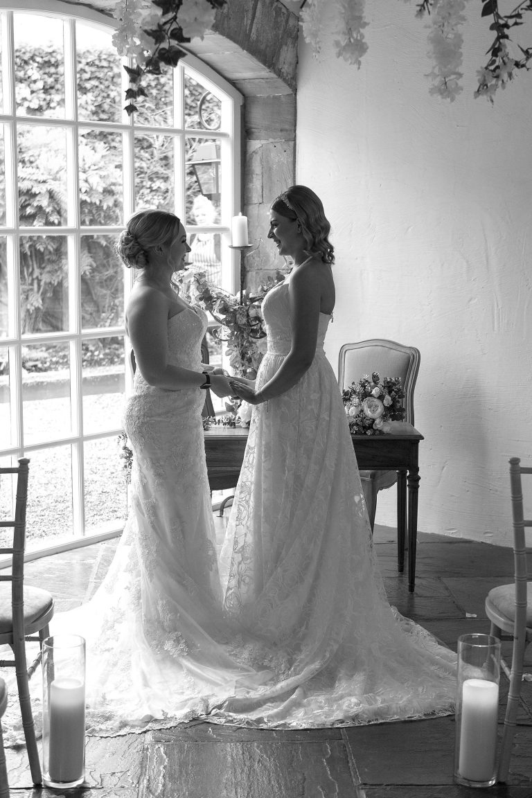 LI22 167 487 BW 768x1152