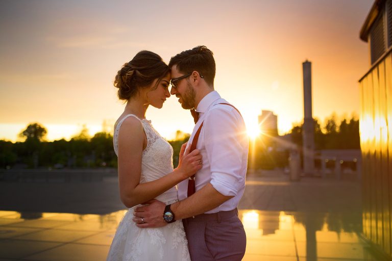 LaurenNicholas08 768x512