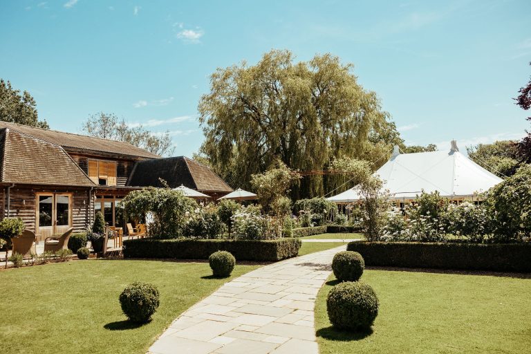 LiamMegan 150 768x512