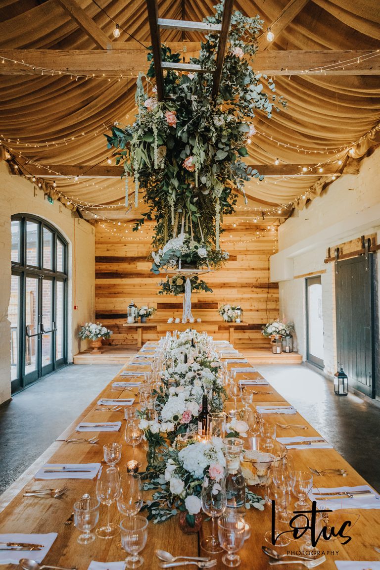 LotusPhotographyUK20220924KellyLukeWeddingMarshwoodManorBridportDorset472 768x1152