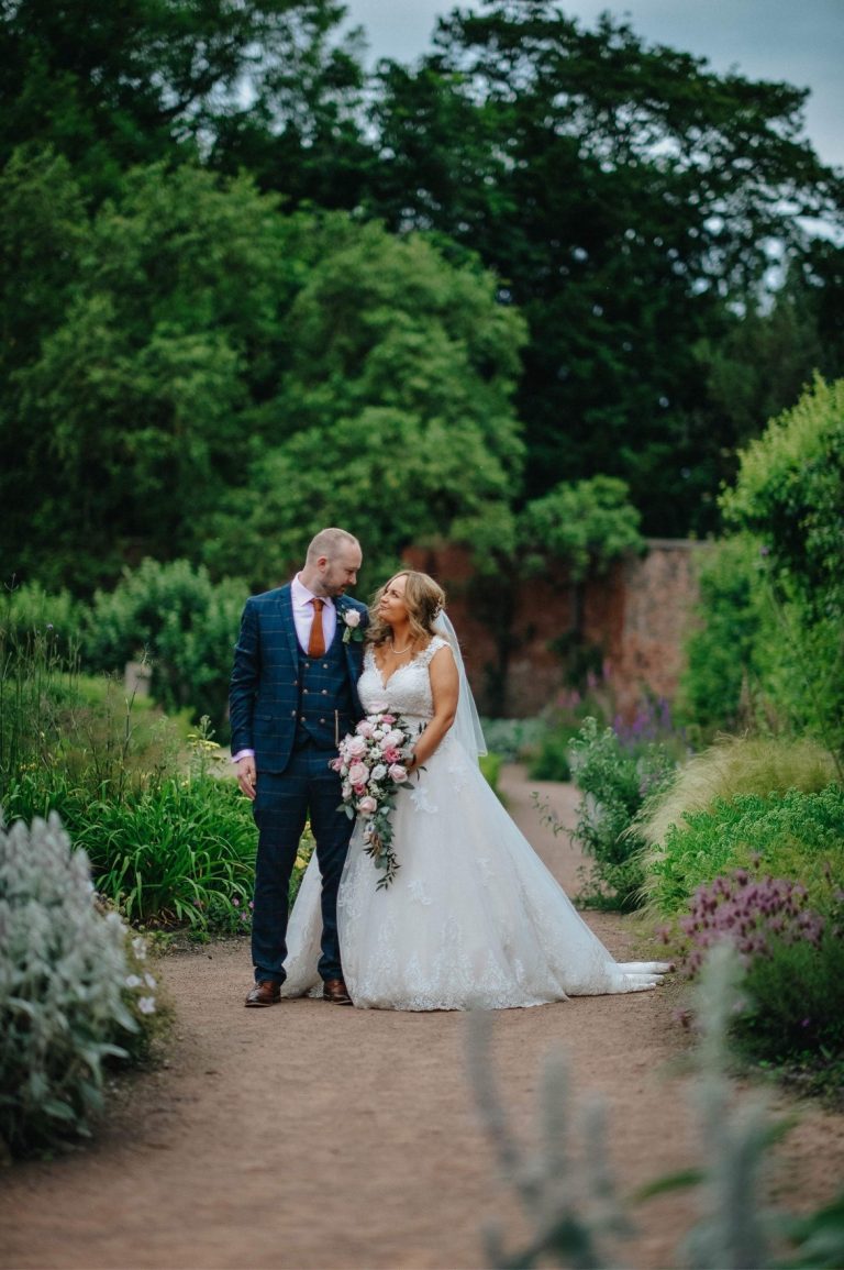 LucyandJames 18.06.22 ImagecreditKRFPhotography1 768x1155