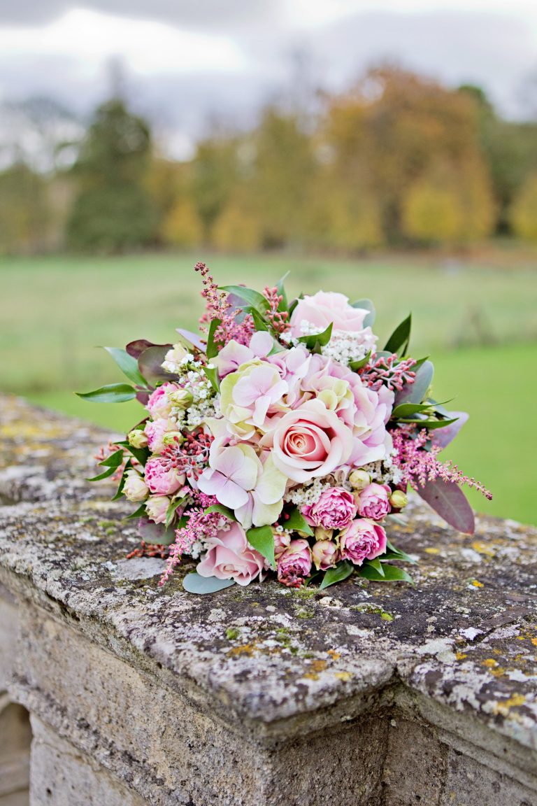 MadingleyHallWeddingShoot Flowers 0009 768x1152