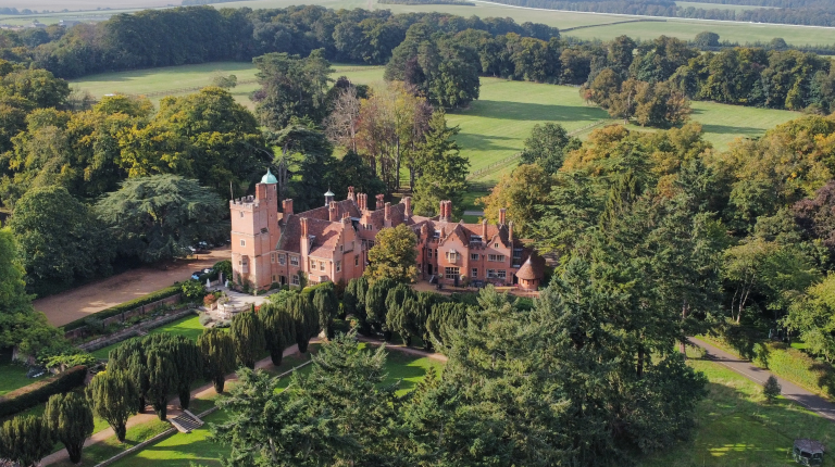 Mainphotocloseup 1 768x430