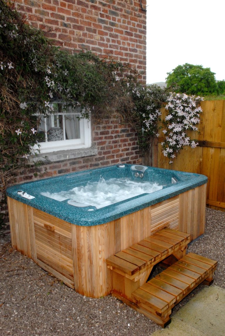 Mainstone tents may 2009 014 wwvrjr 768x1147