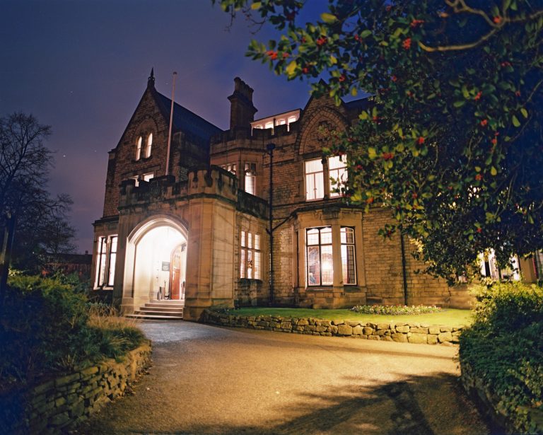 Mansion House   External Evening chzmmx 768x615