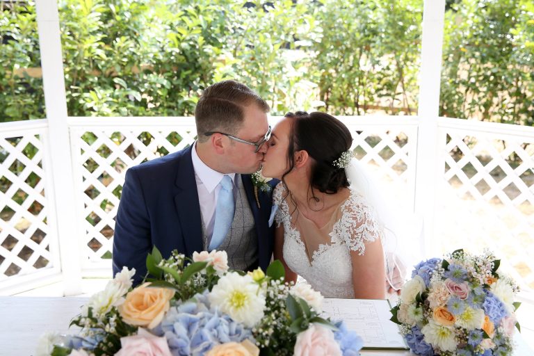 MichaelEmma1518 768x512