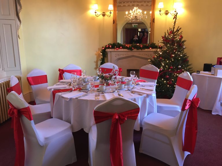 MilesRoomchristmasweddingbreakfastred 768x576