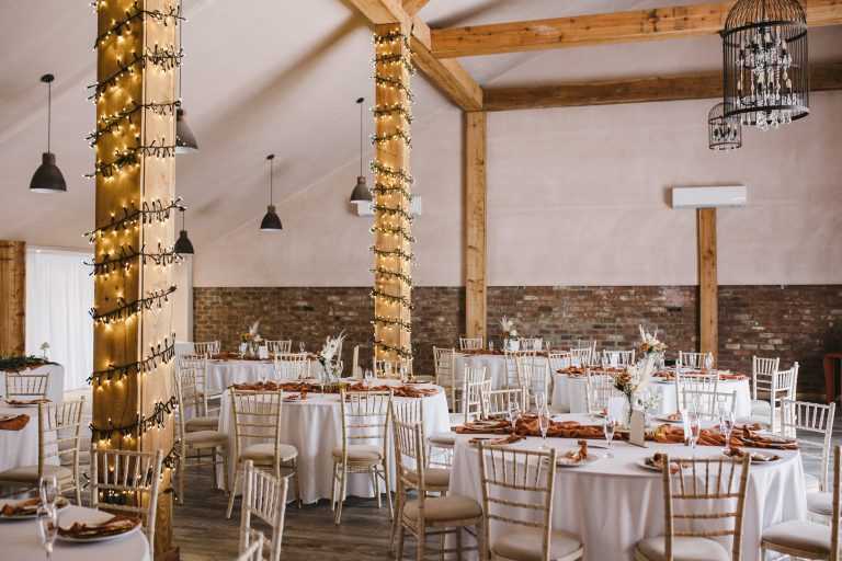 MrMrsBurrluck 813 768x512