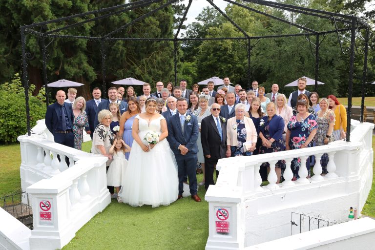 MrandMrsTaylor1 768x512