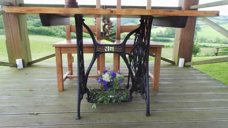 N P Ceremony table N P 13th June 2015 ouie6u 768x432