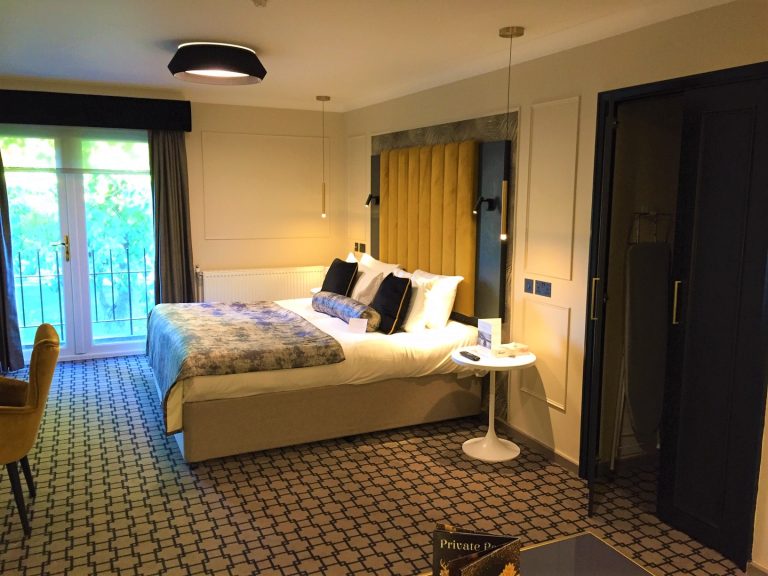 NewRefurbRoom 3 768x576