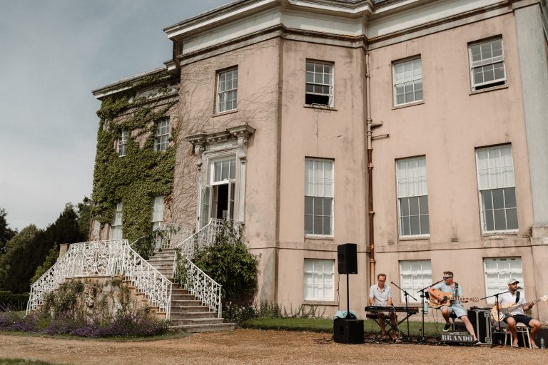 NicolaStreaderPhotography 389 768x512