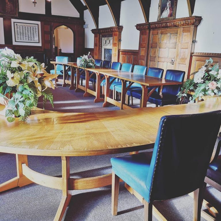 OMBVivaryroominsta1 768x768