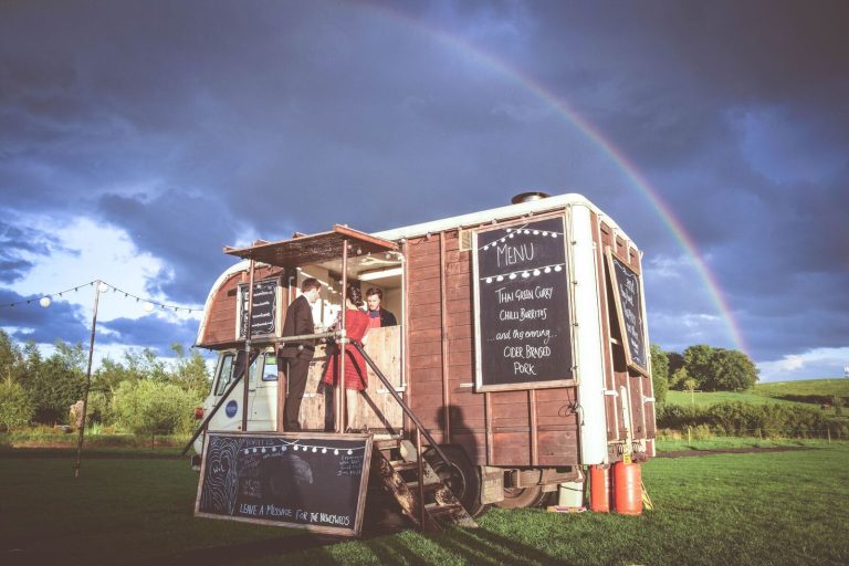 OutdoorCateringFestivalweddingWorcestershire 768x512