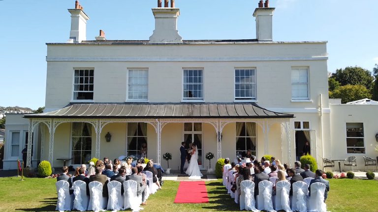 Outsidefacingeachother 768x432