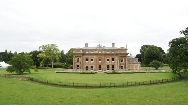 P1010087 1024x576 qstxre 768x432