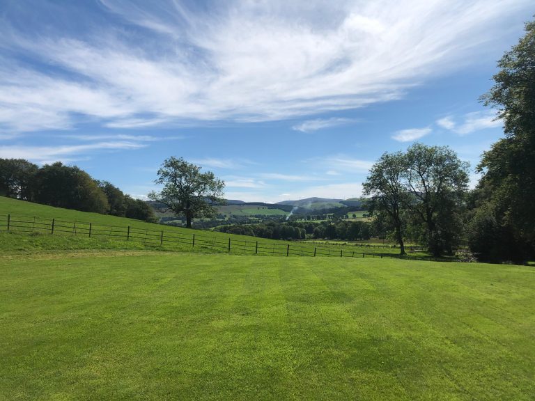 PHOTO 2024 09 13 08 00 332 768x576