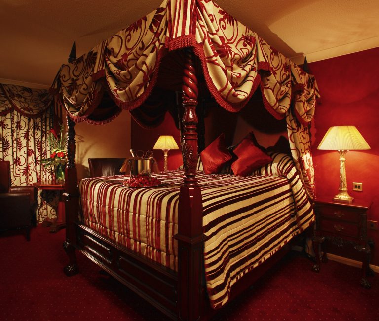 Page15accommodationsmallimage2 768x651