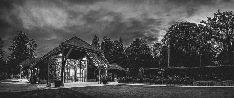 PostBarnbandw20of29 768x322