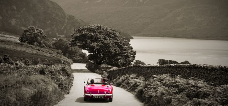RedVintageCar 768x357