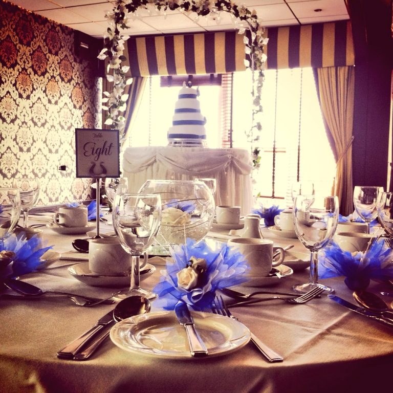 RestaurantCakeTableandArchPic 768x768