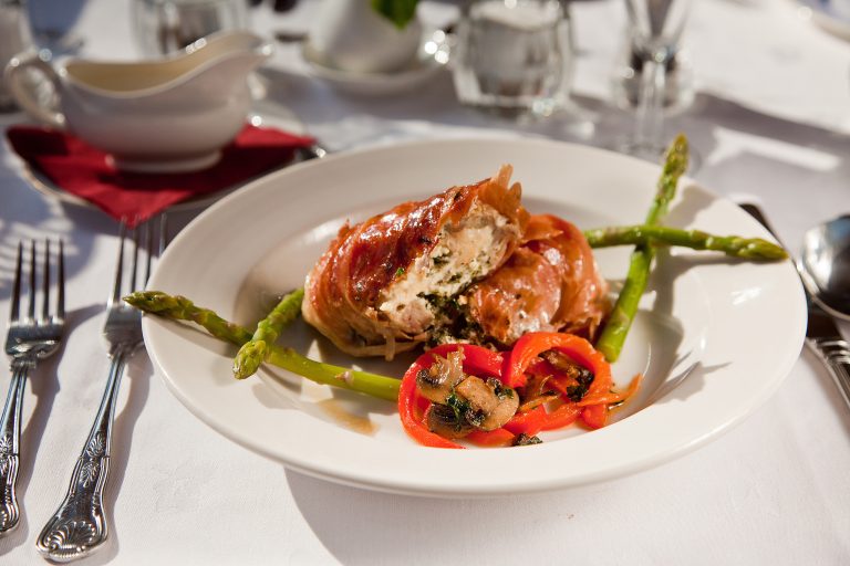 RomanceMainMeal 768x512