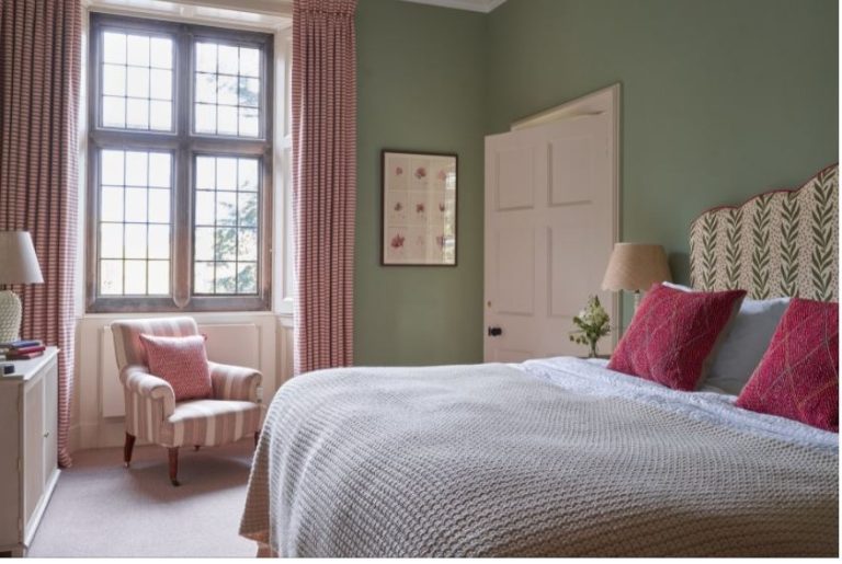 Room4Lovely1 768x515