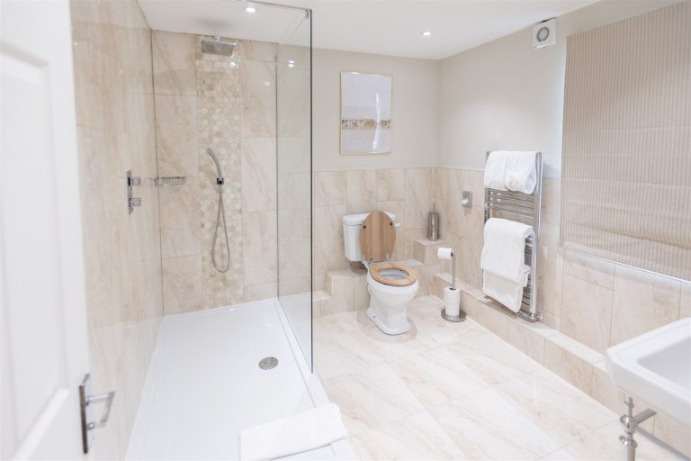 SEANELLIOTTPHOTOGRAPHY ROOMS 106 768x512