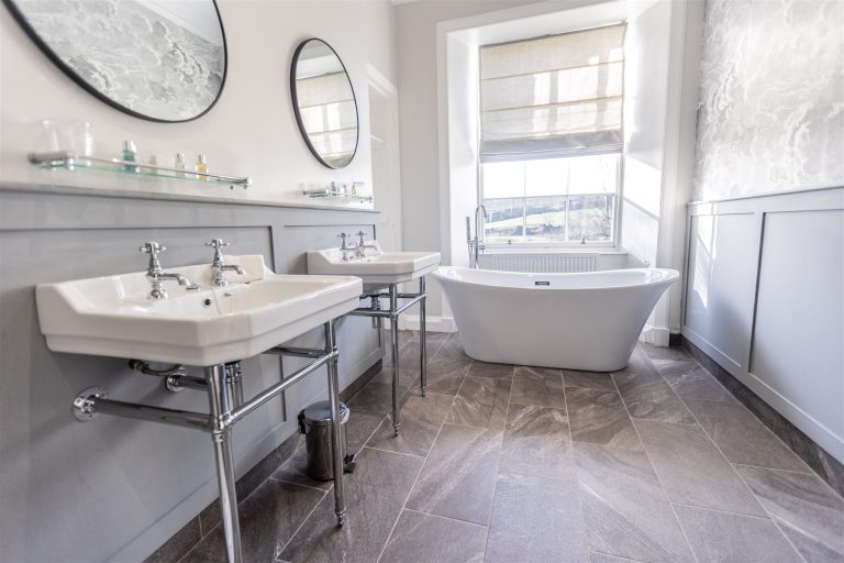 SEANELLIOTTPHOTOGRAPHY ROOMS 67 768x512