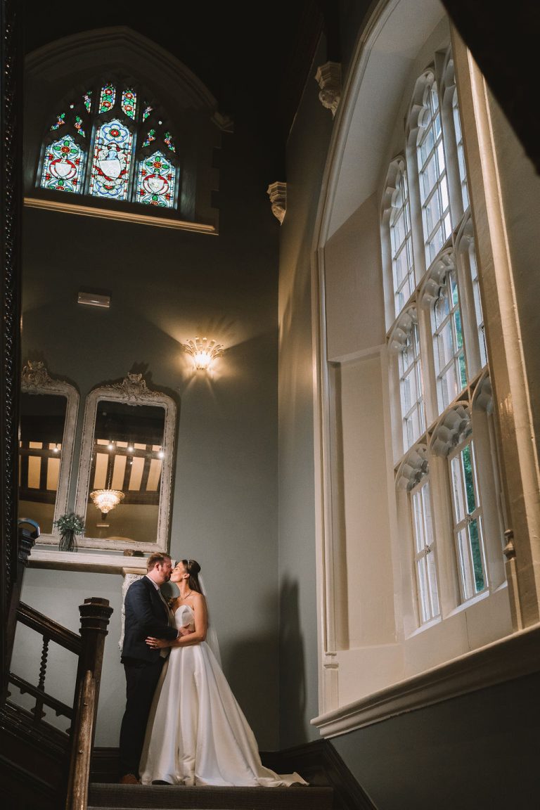 SamanthaBroadleyPhoto SamanthaBroadleyPhoto MELLING WenningtonHallWedding 173 768x1152