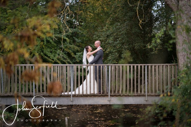 SarahTom 370 768x512