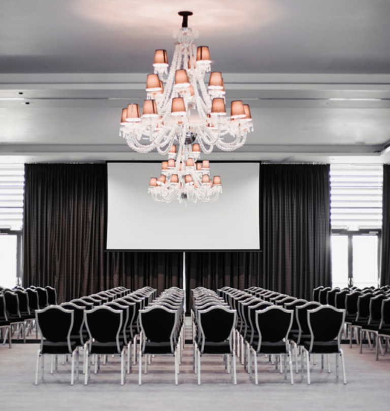 ScreenShot2018 11 27at20.18.28 768x811