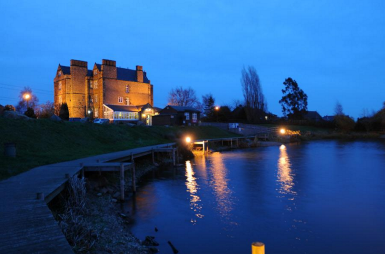 Screen Shot 2016 08 15 at 16.33.46 yampeg 1 768x507