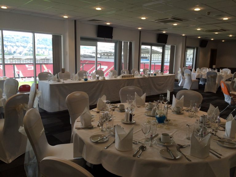 Silver Lounge Wedding Breakfast 2 z71fdg 768x576