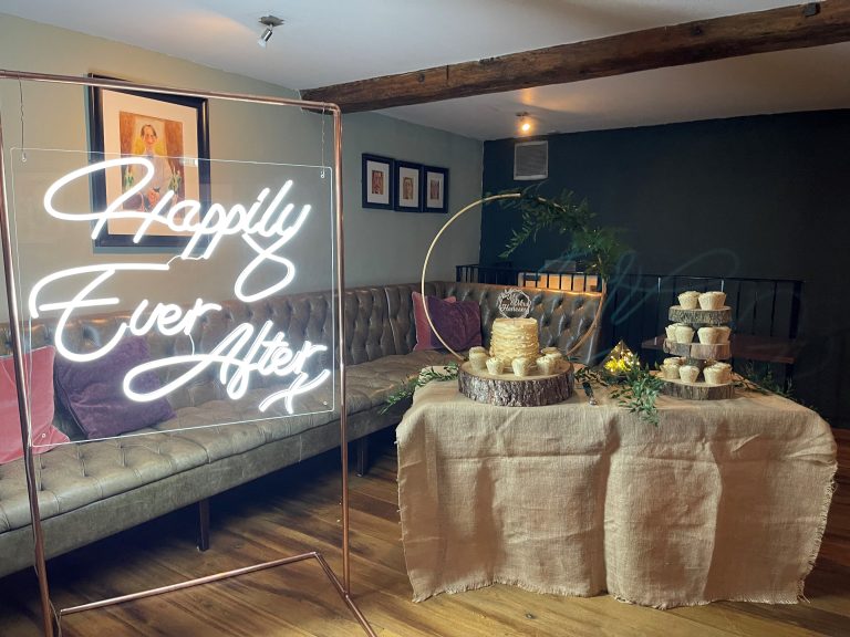 SnugEcxclusive 768x576