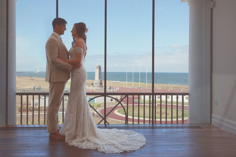 SpanishCityWedding 327resized 768x512