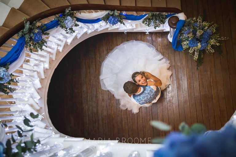 Spiralstairsveryhappycouple 768x511