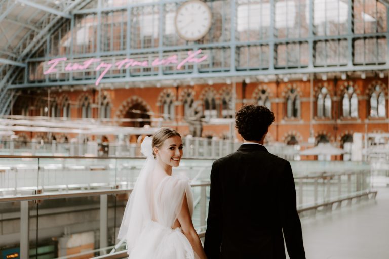 StPancrasWeddingShootMeggyMacPhotography153of484 768x512