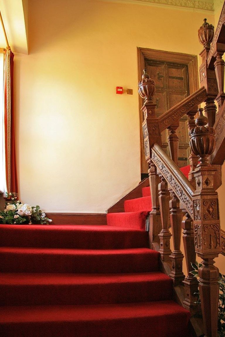 Stairs to Long Room highres 2 kn7kj0 768x1152