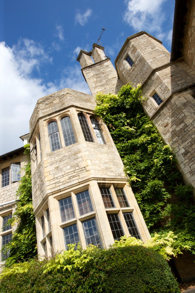 StonehouseCourtHotel 108 768x1152