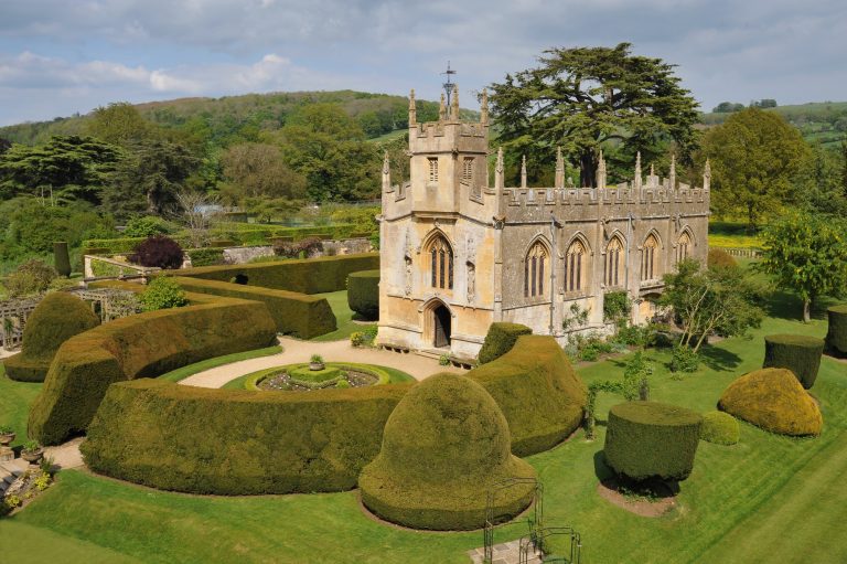 SudeleyCastleWeddings6 768x511