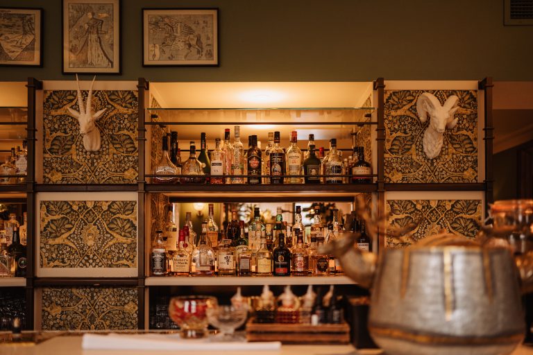 Surrey wedding TanishaWalter 310 768x512