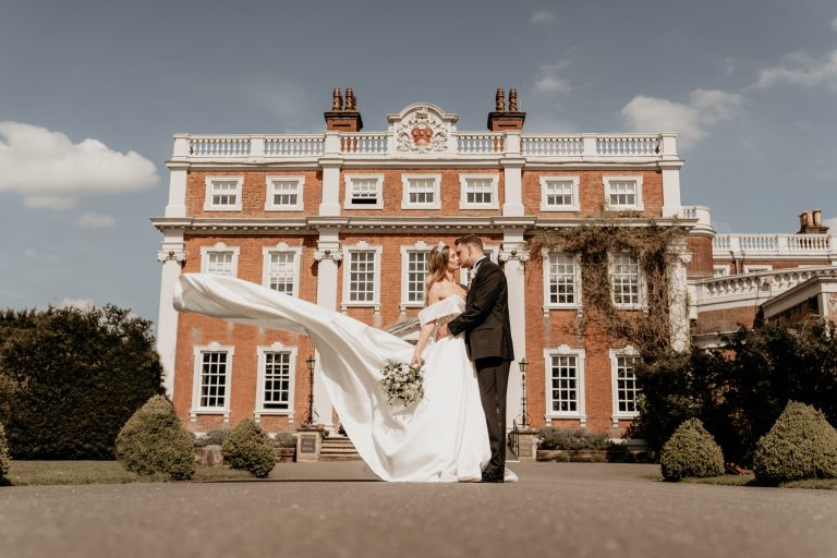 SwinfenStyledShoot00279 scaled 768x512