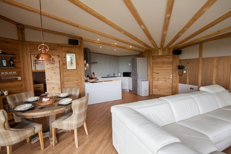 TREE TOP ESCAPE 201 768x512