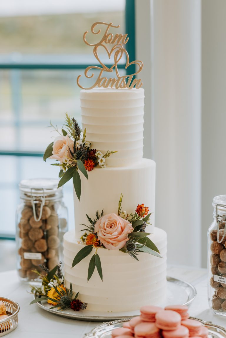 TamsintomSaltdeanLidoweddingpreviewlexflemingphoto0010 768x1151