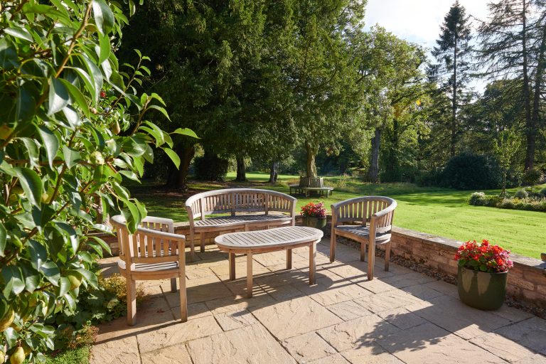 Terrace02 000002 768x512
