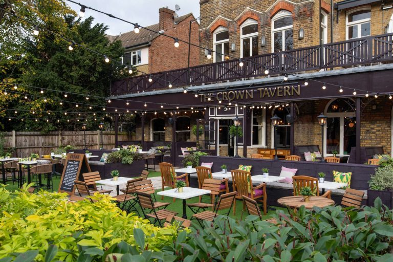 TheCrownTavernLee 1402 768x512