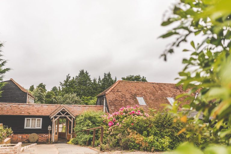 TheReidRoomsinsidefrontattop 768x512