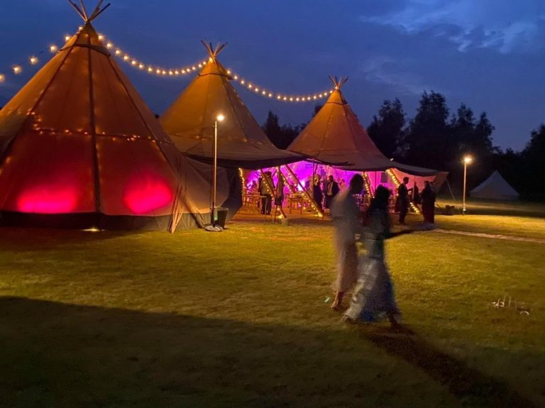 TipiLit AlcottWeddings 768x575