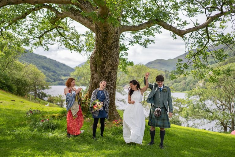 UndertheashtreeinBsrnfield 768x513